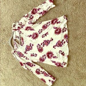 White floral shoulder cut-out blouse